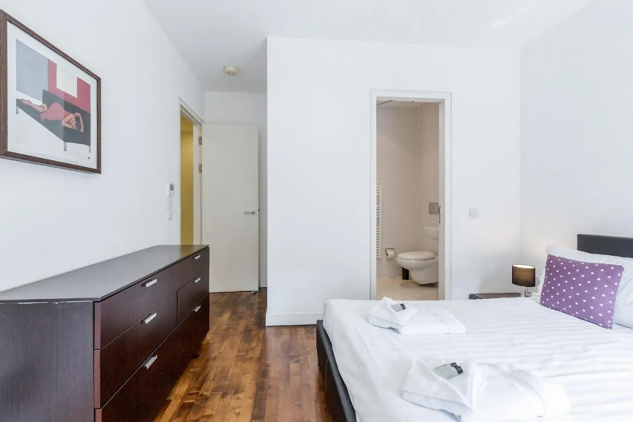 Lcs Liverpool Street Apartments 伦敦 0*,